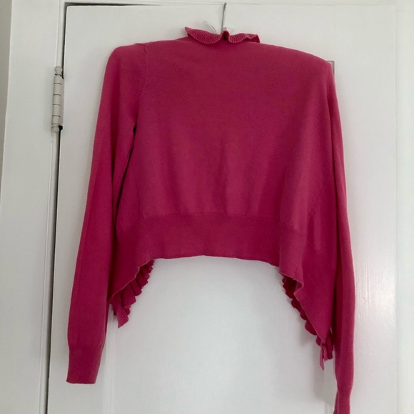 Pretty pink cropped ruffled cardigan - Picture 2 of 4